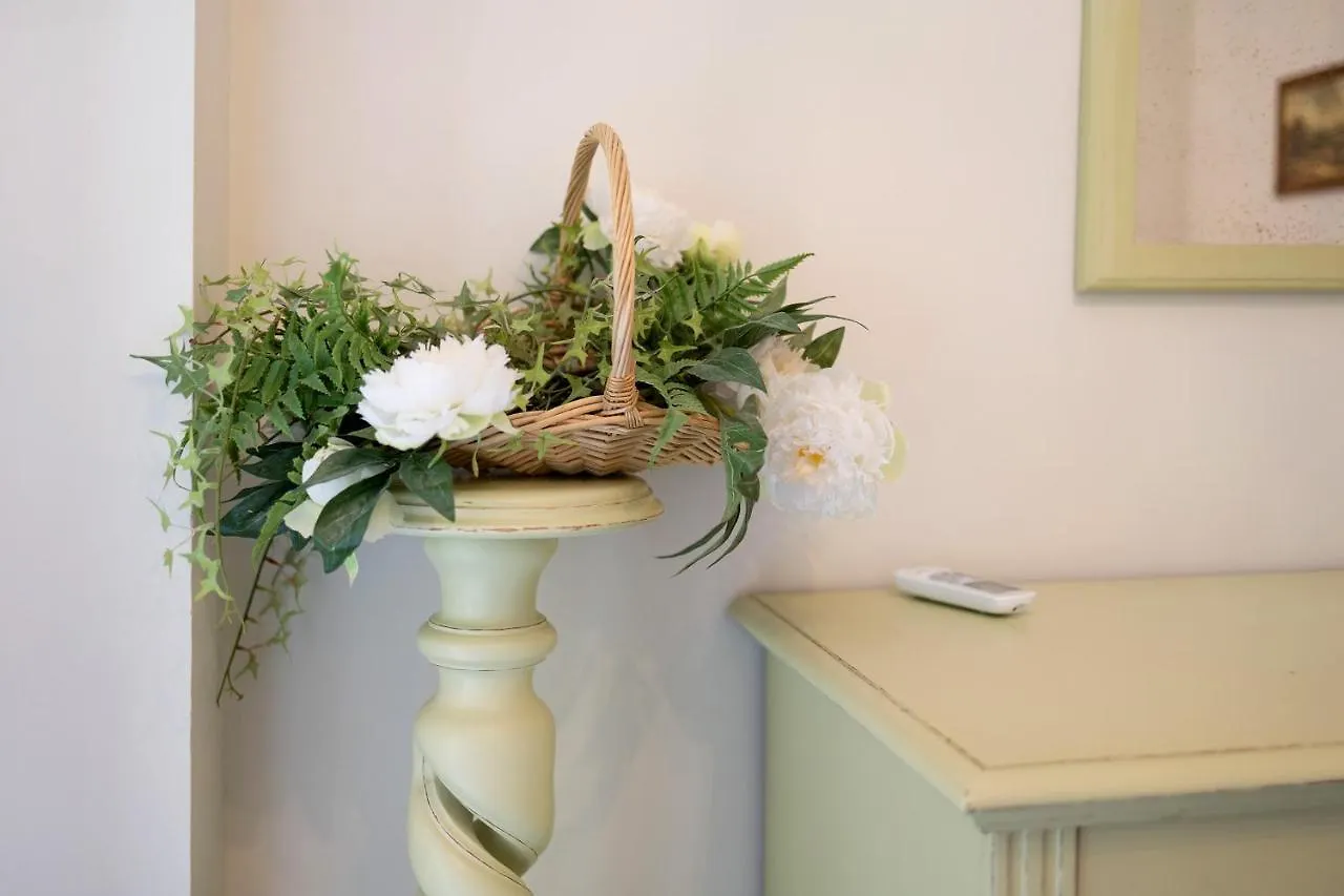 Apartment Appartamento La Buraggia Diano San Pietro